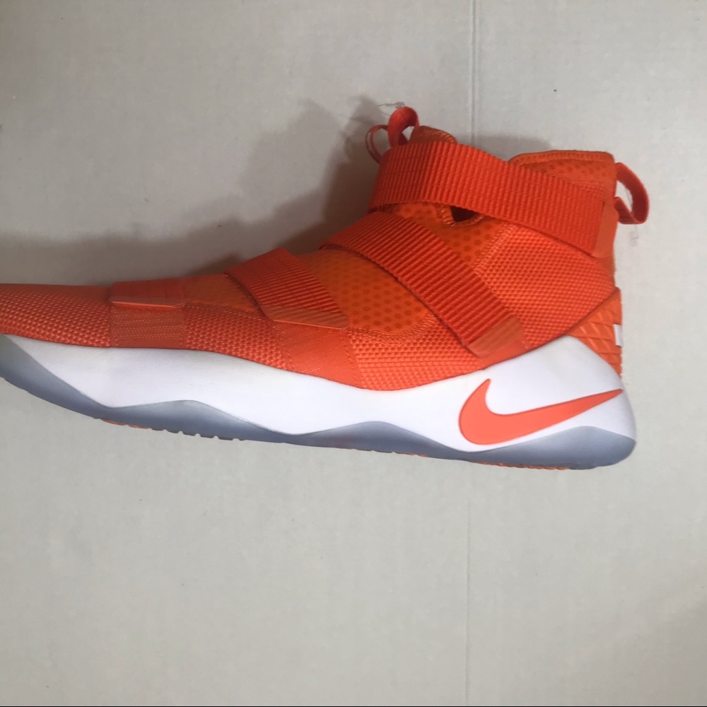 Nike Lebron Soldier XI 11 Promo TB Men's Sneakers